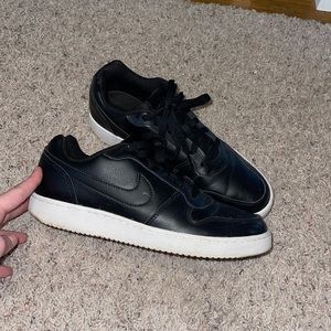 Nike, Court Vison Lows